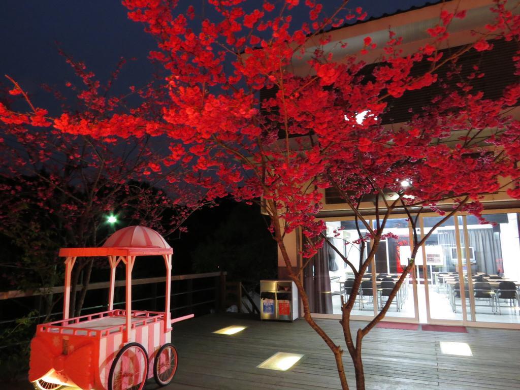 Sanyi Sakura Resort Esterno foto